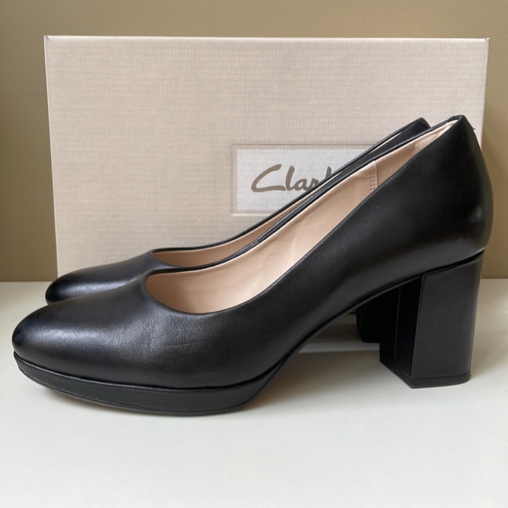 Clarks Black Pumps size7.5